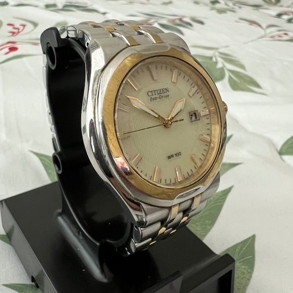 Men's Citizen Eco-Drive Watch - Picture 1 of 5